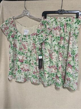 karin stevens Green and Pink Floral Two-Piece Skirt Set